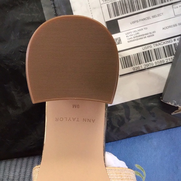 Ann Taylor sandals chain link. Hard 2/find - Picture 5 of 5